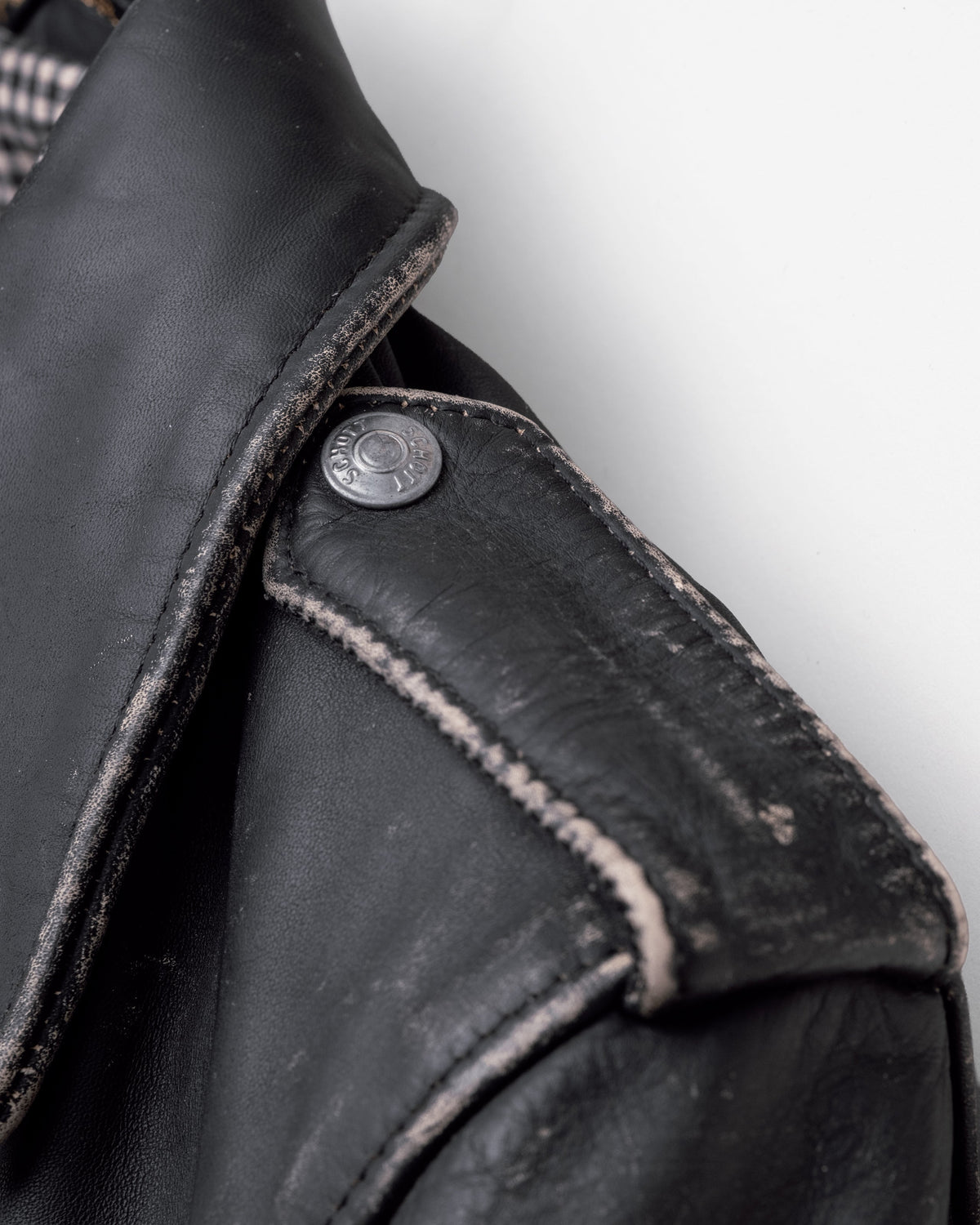 PER70 Perfecto® Brand Vintaged Fitted Perfecto® Motorcycle Jacket